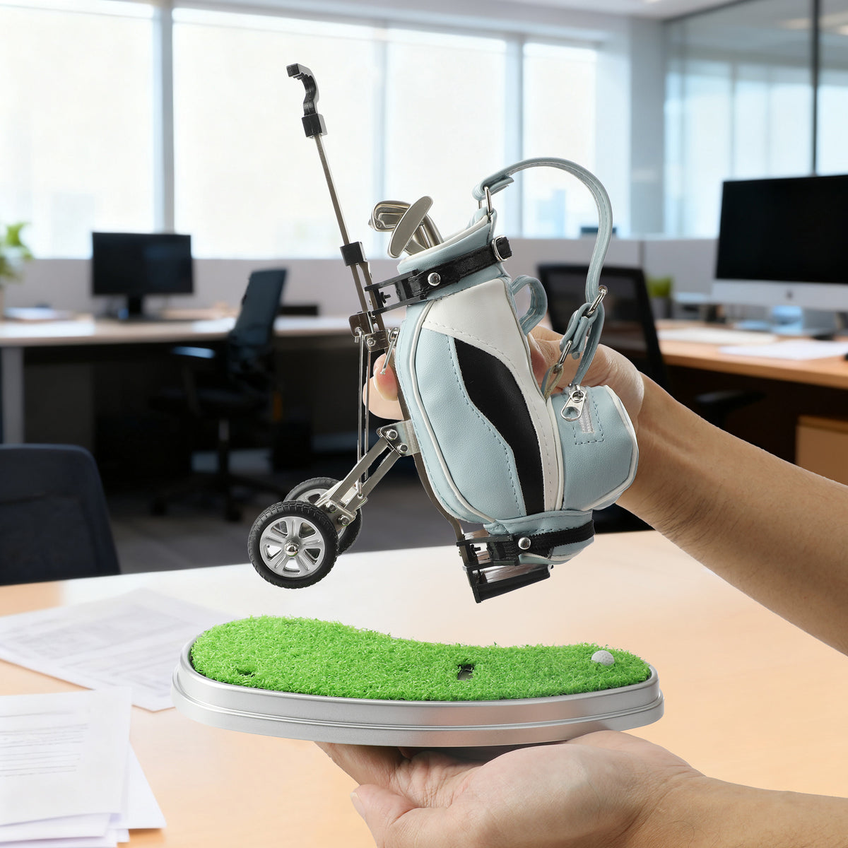 Golf practical office supplies, home decoration gifts, stationery models, ornaments, pen holders, zinc alloy+chassis, ABS